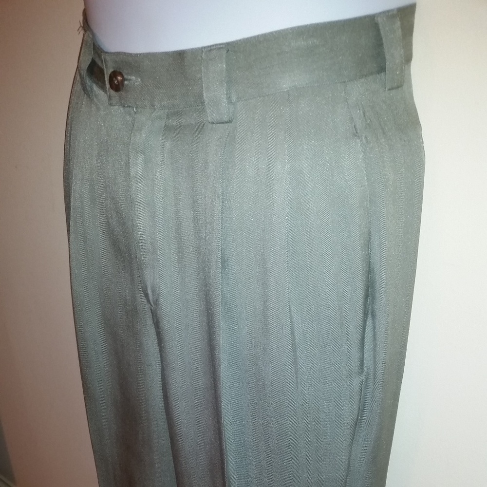 Tommy Bahama Size 6 Silk Slacks in Celery Green